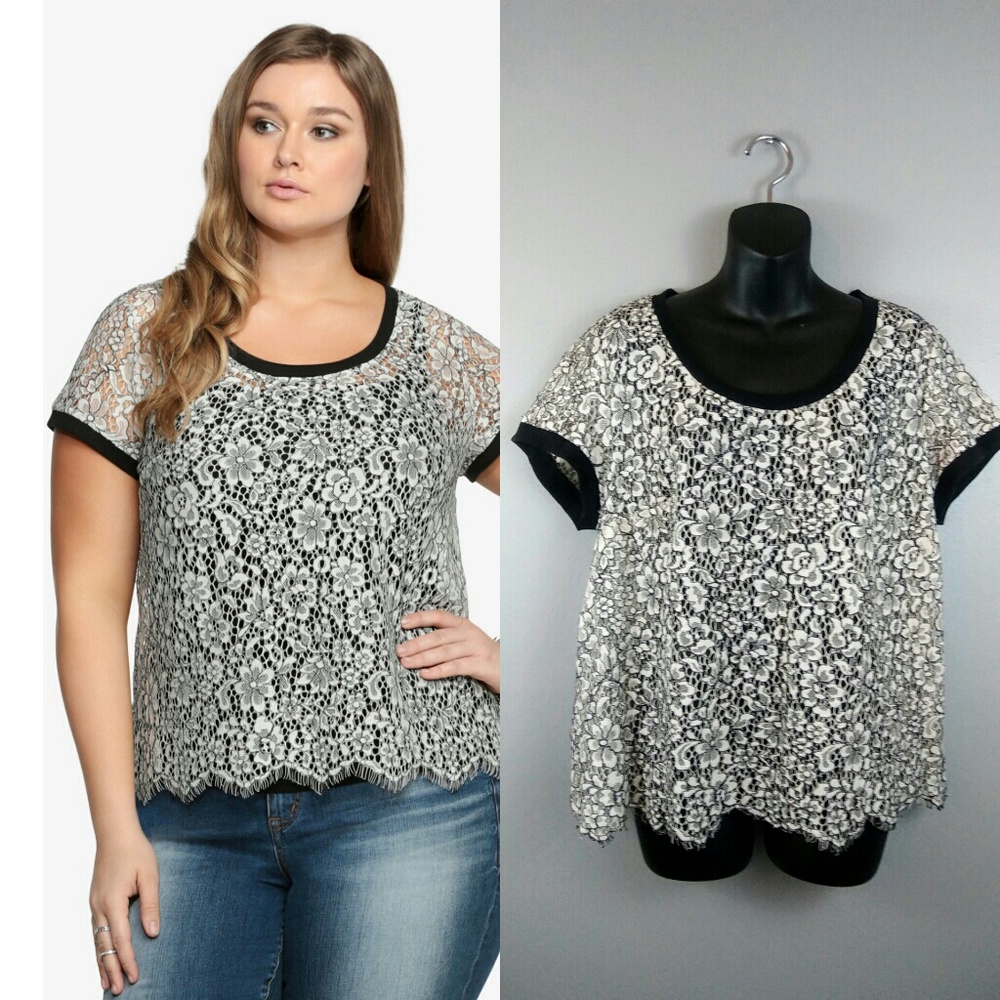 Torrid cute floral  scalloped hem lace top
